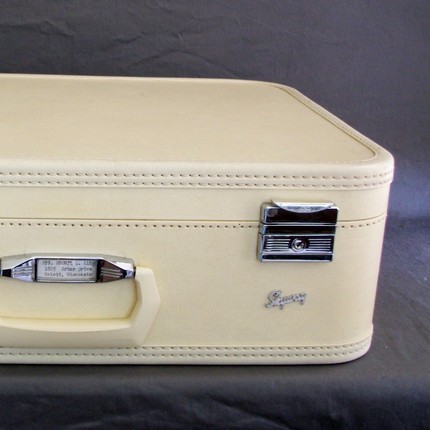 Cream Skyway Suitcase