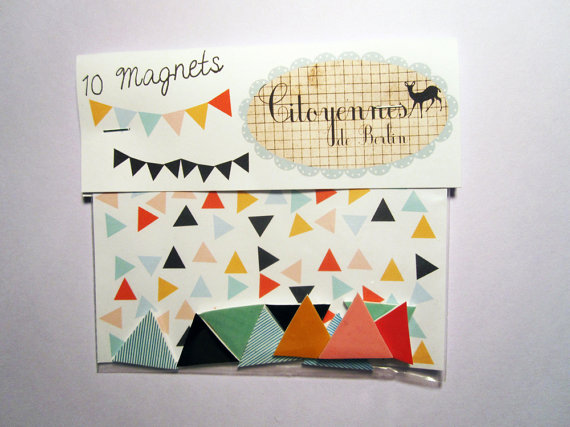 10 Triangle Magnets